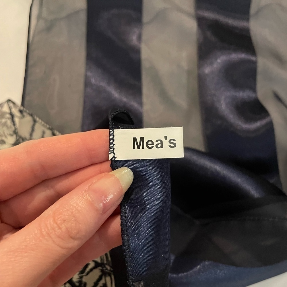Mea’s Navy Blue Striped Tiger Pattern Polyester Long Scarf - Picture 5 of 7